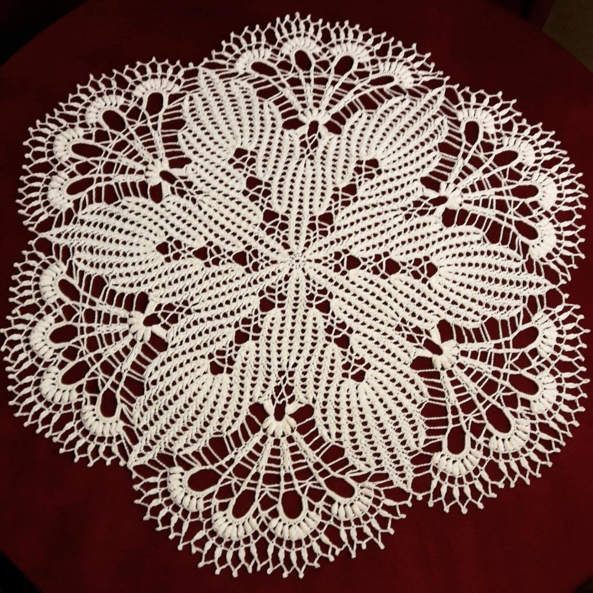 Вязаные салфетки крючком