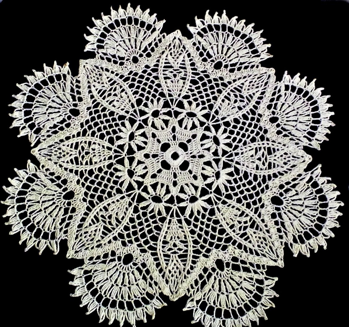 Узор вязаной салфетки