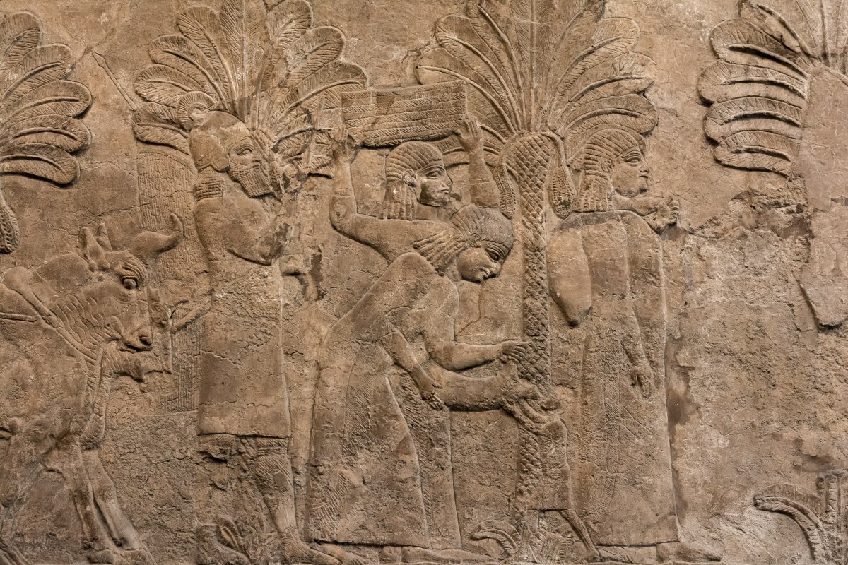 Британский музей барельеф из дворца Саргона 2