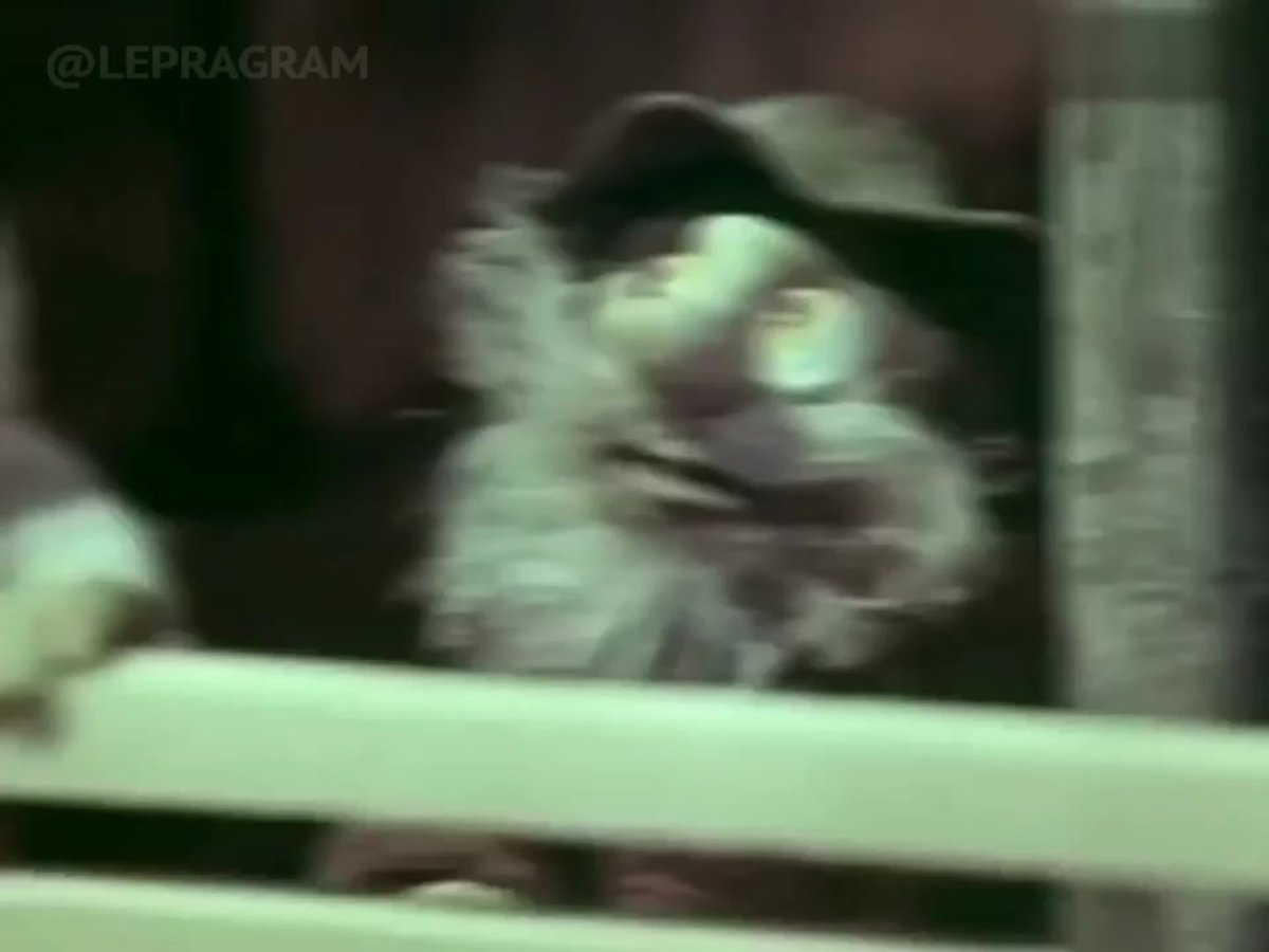 Дядюшка ау в городе 1979