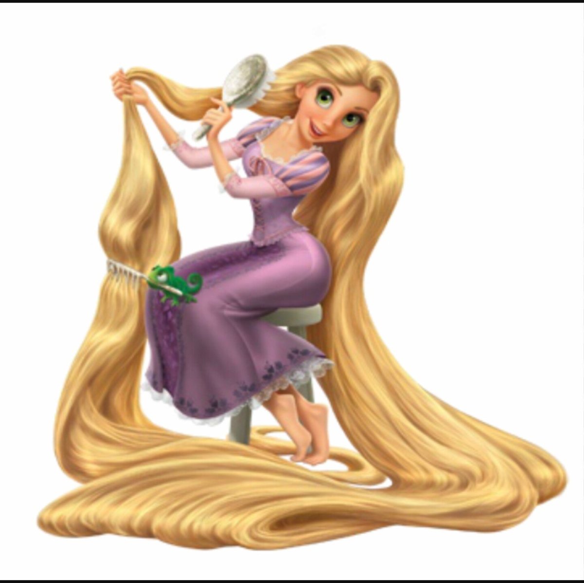Рапунцель расчесывает волосы