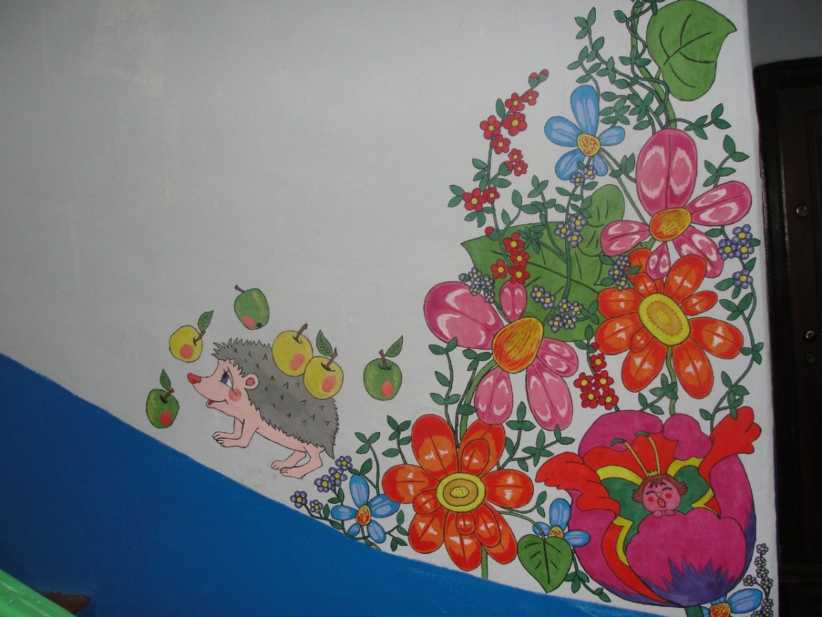 Роспись стен в подъезде орнамент