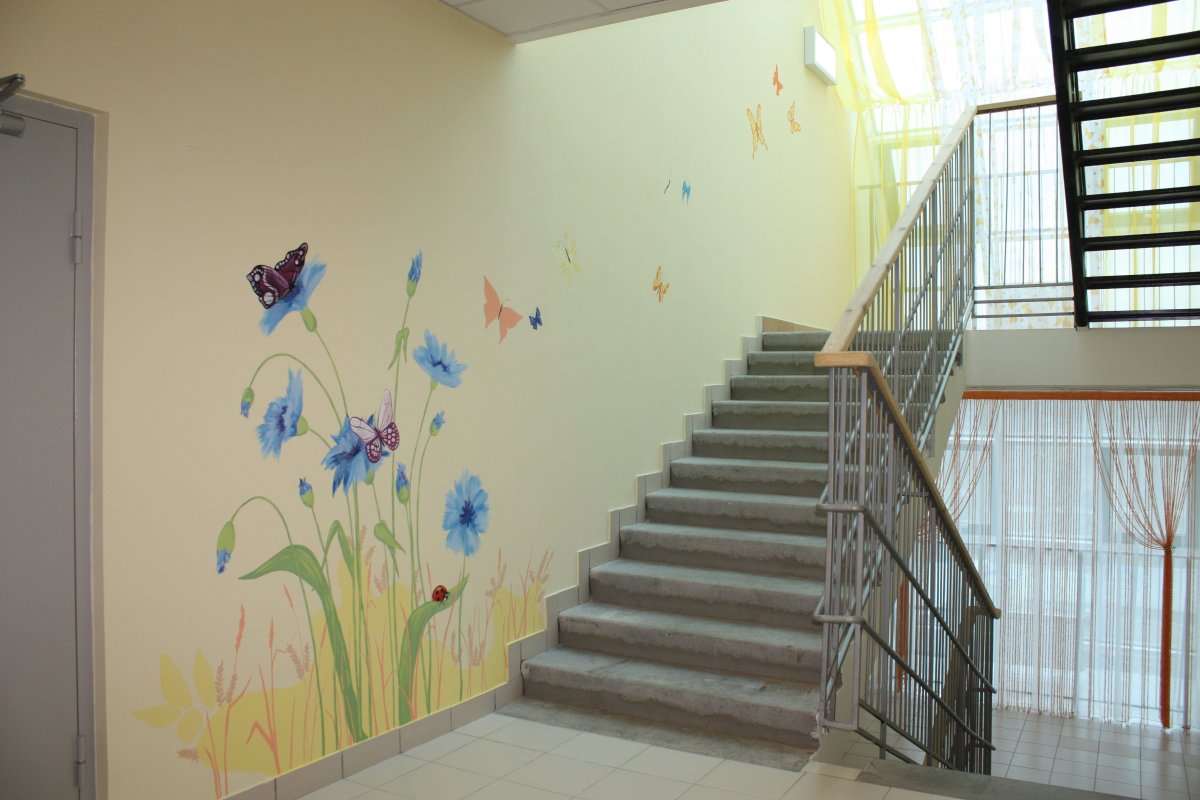 Украсить лестничную площадку