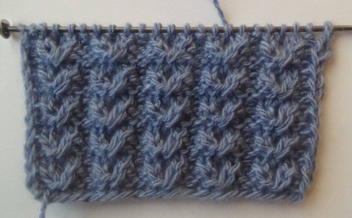 Гусиные лапки с вытянутыми петлями