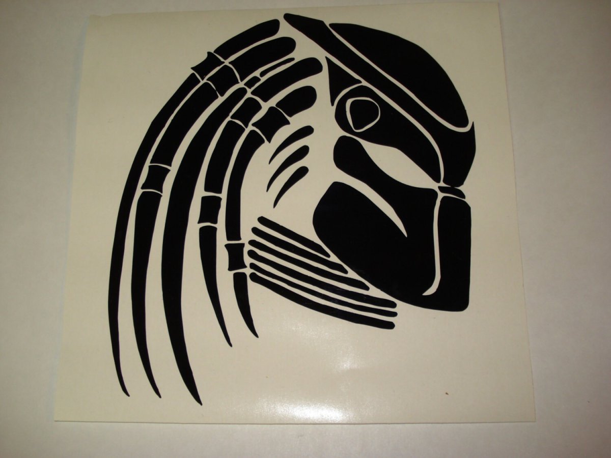 Хищник наклейка на машину