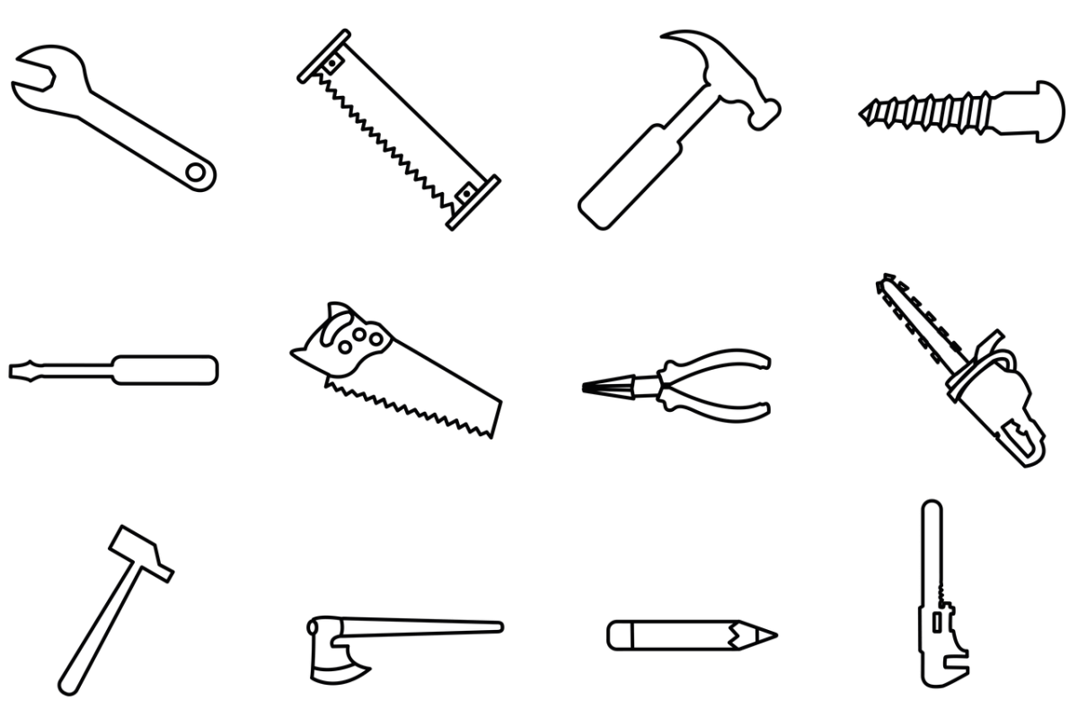 Рожковый ключ и молоток