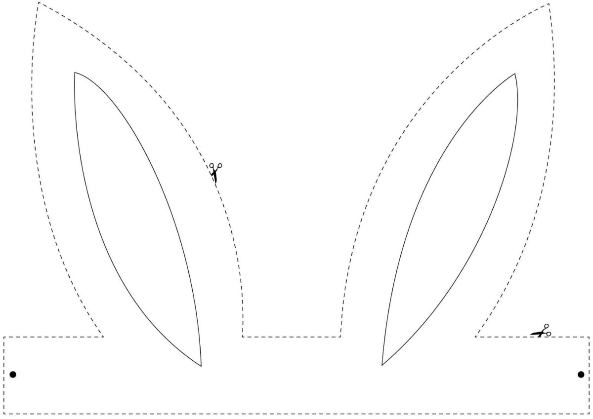 Уши зайца на белом фоне