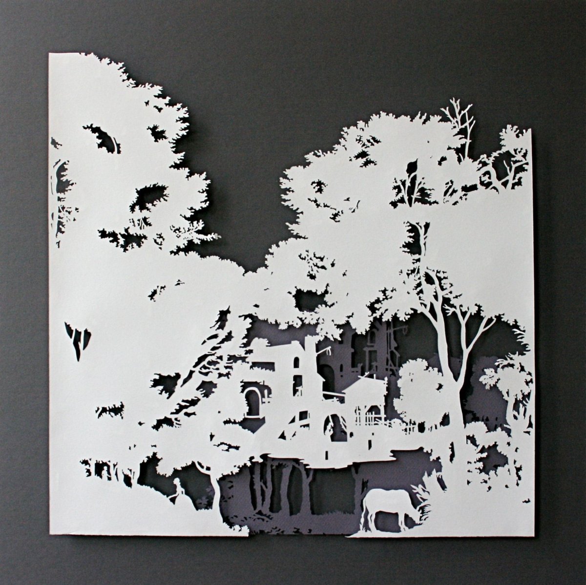 Вырезка на бумаге