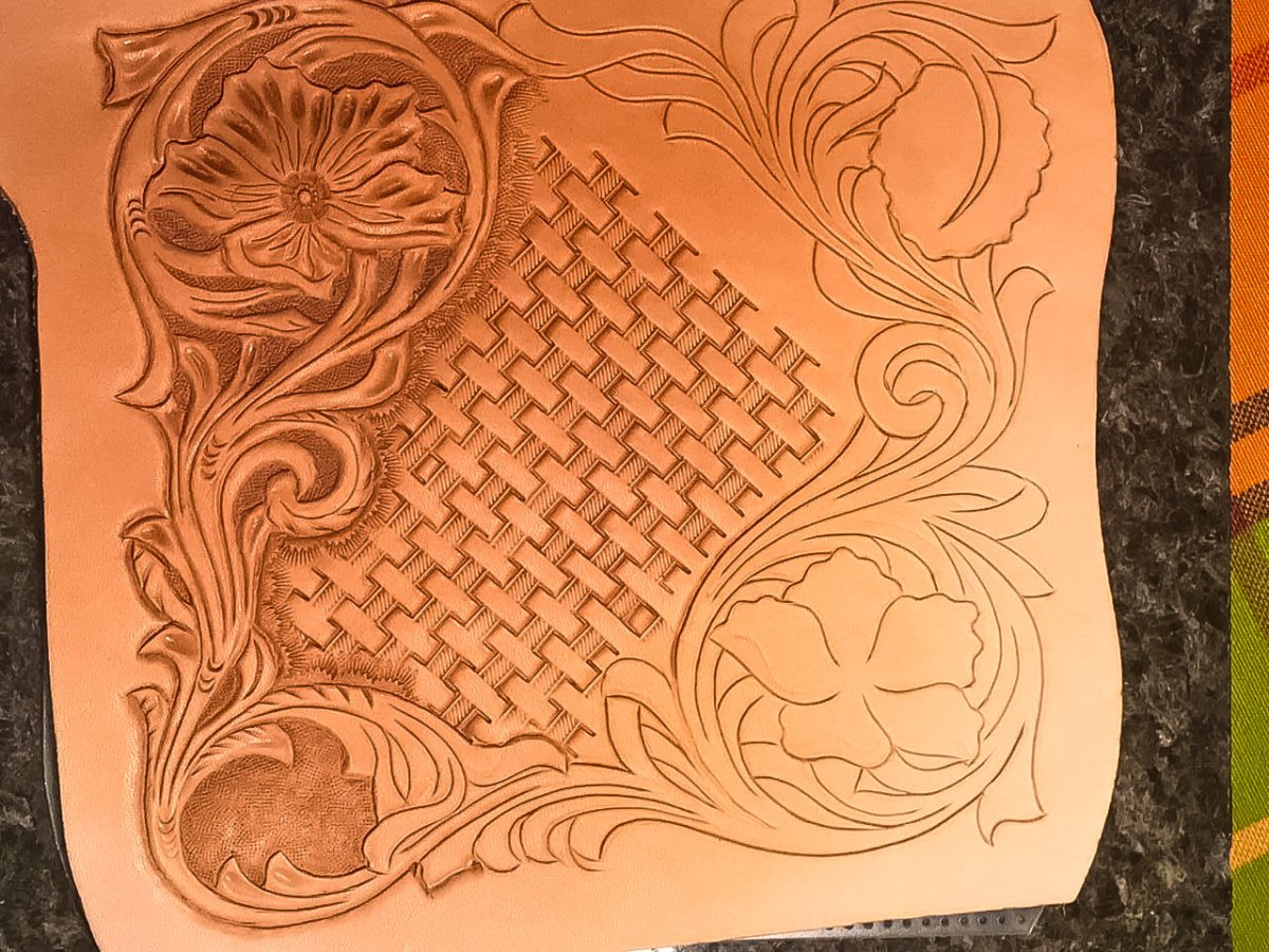 Цветочный орнамент резьба