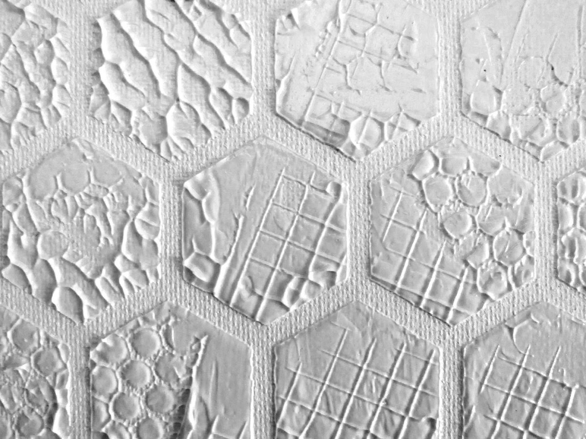 Трафарет соты для штукатурки стен