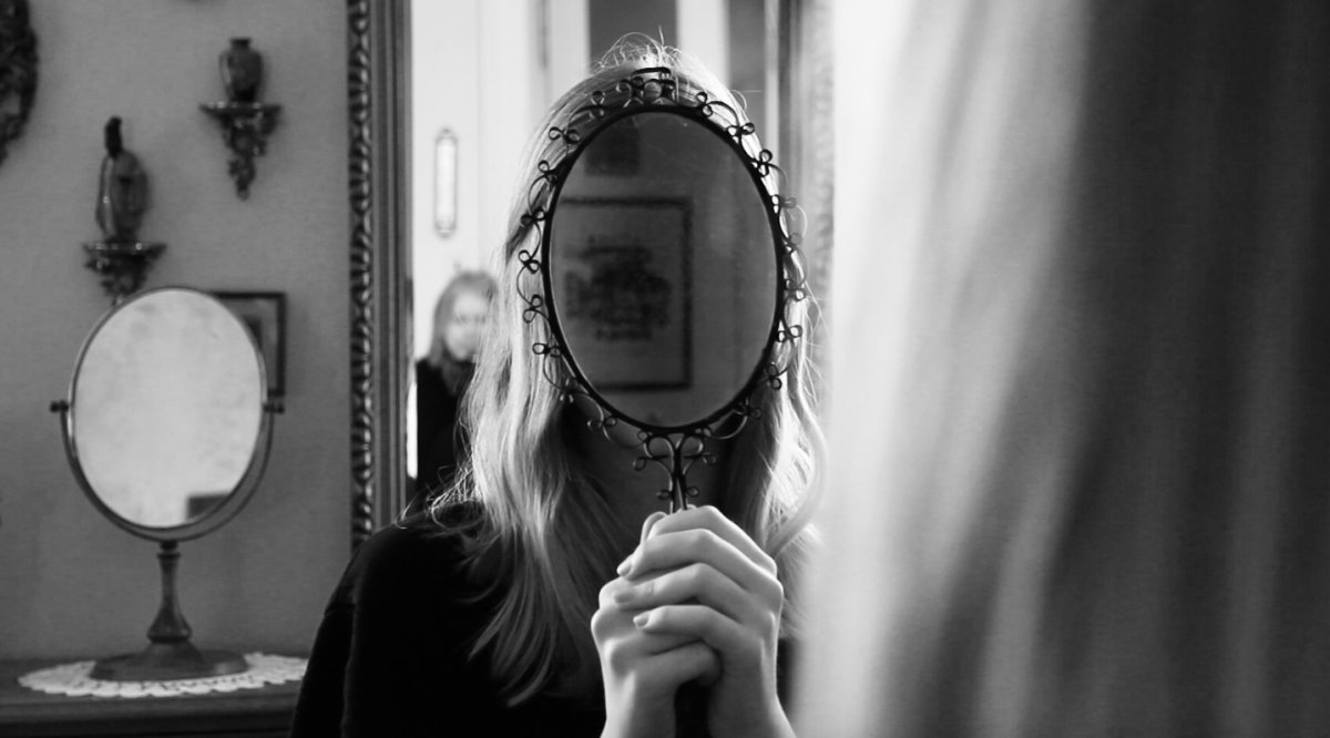 Отражение в зеркале