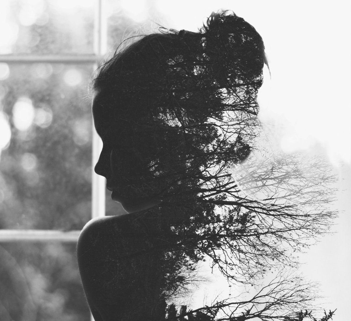 Девушка черно белое