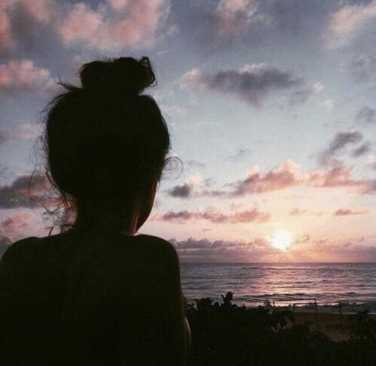 Грустные авы для девушек без лица