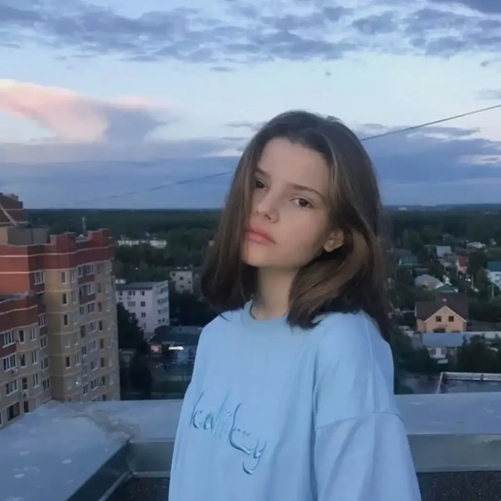 Девушки 14 лет для фейкв