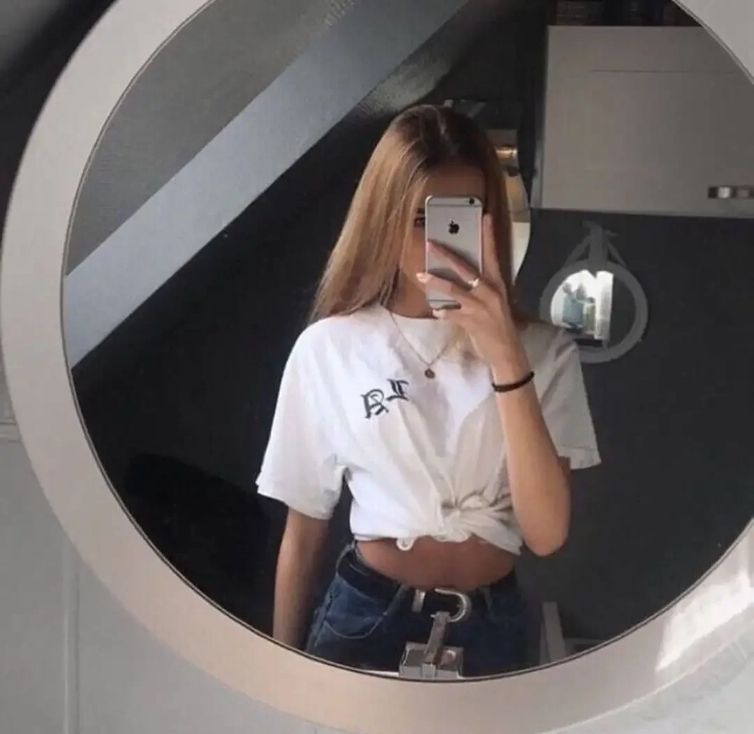 Девушка 16 лет без лица