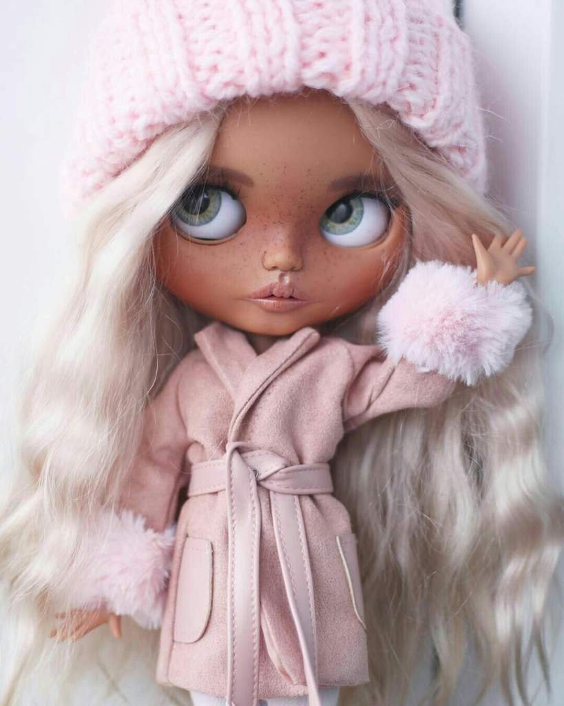 Кукла с зелеными глазами