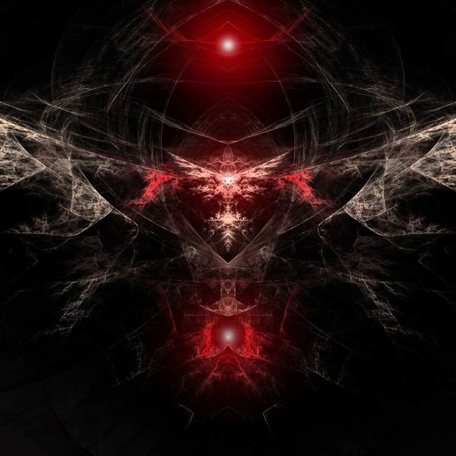 Чёрная кошка с красными глазами