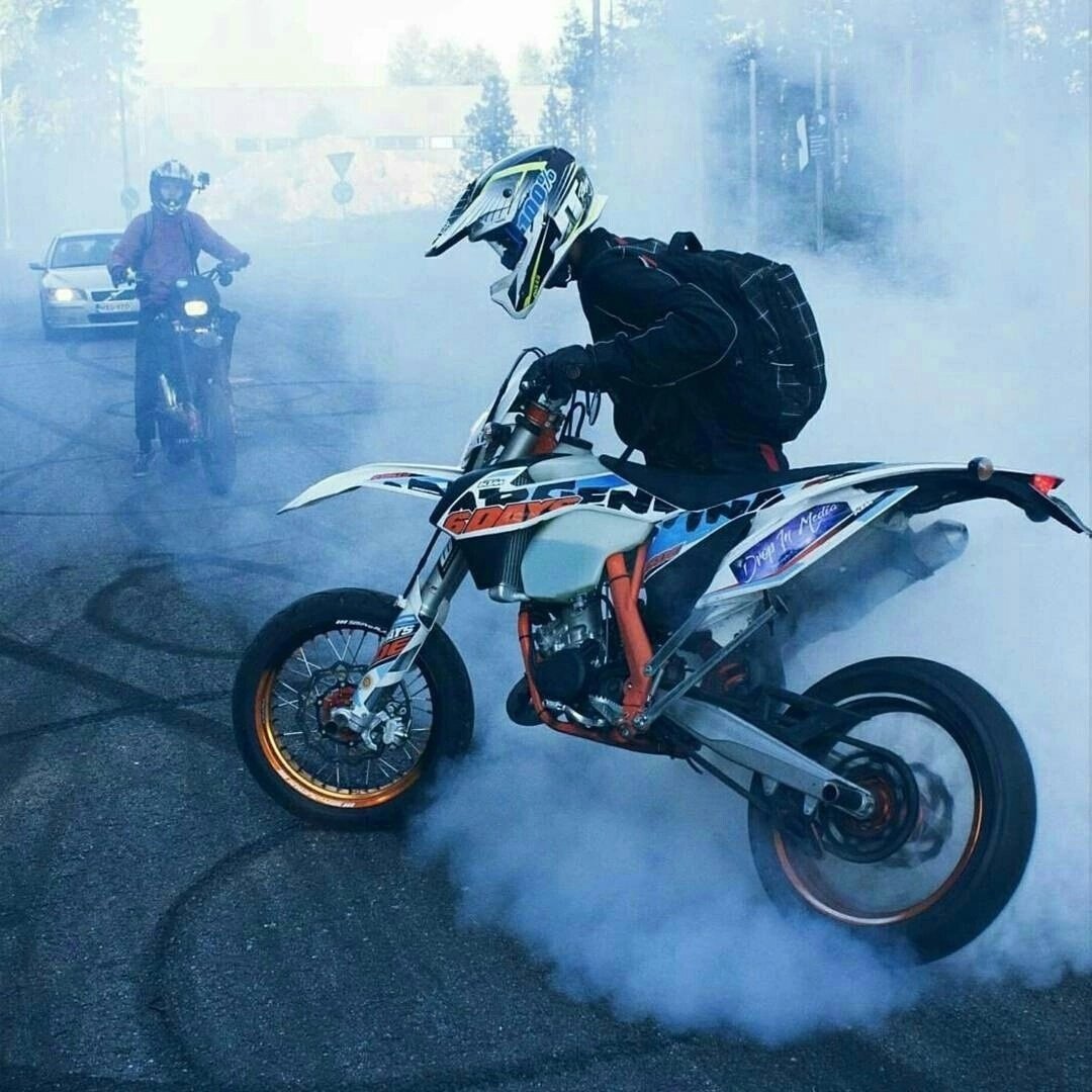 Ава питбайкера