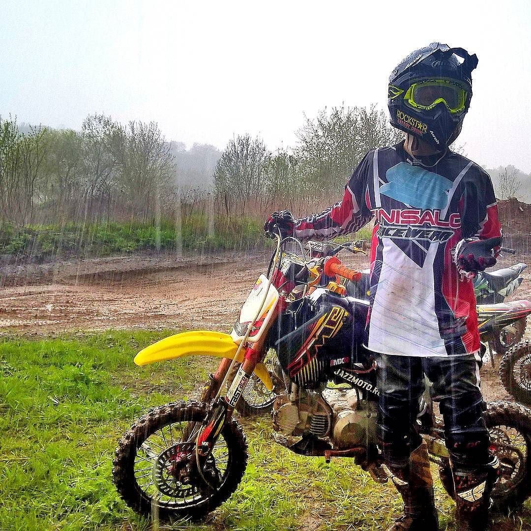 Питбайк с человеком