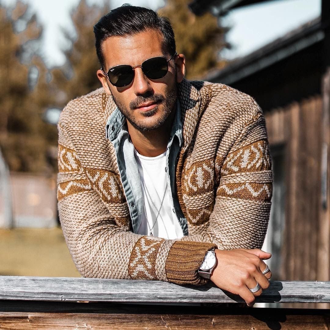 Брутальное фото мужчин на аватарку