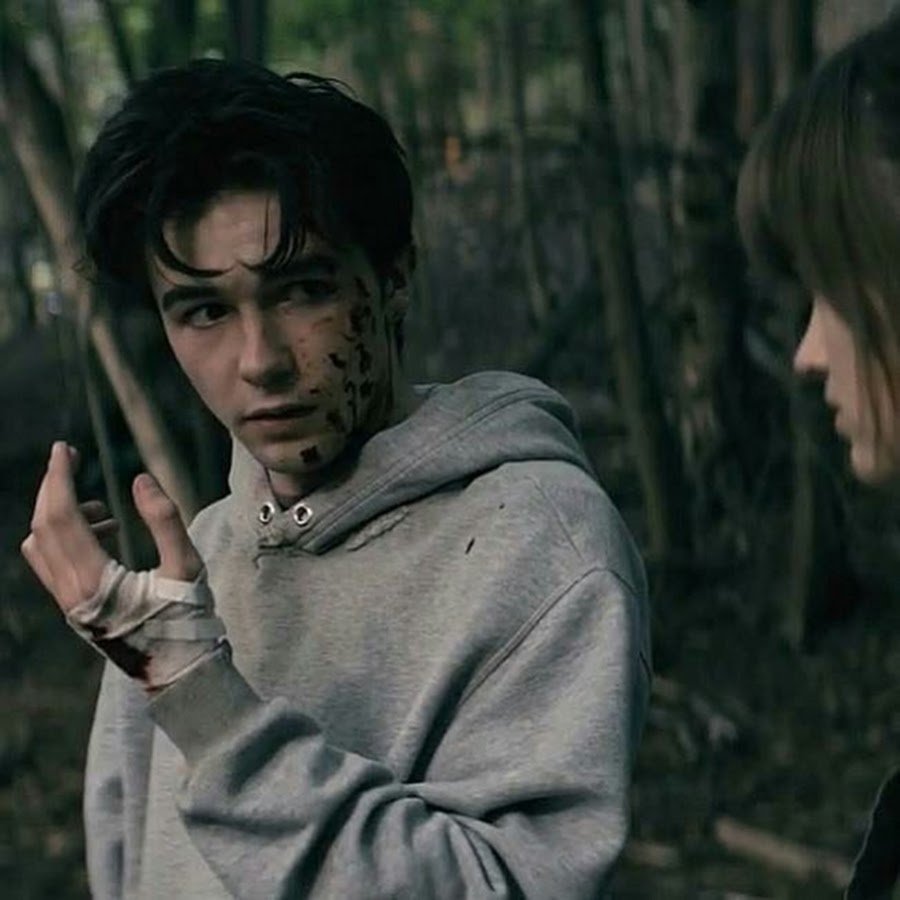 Уэйн сериал 2019 Марк МАККЕННА