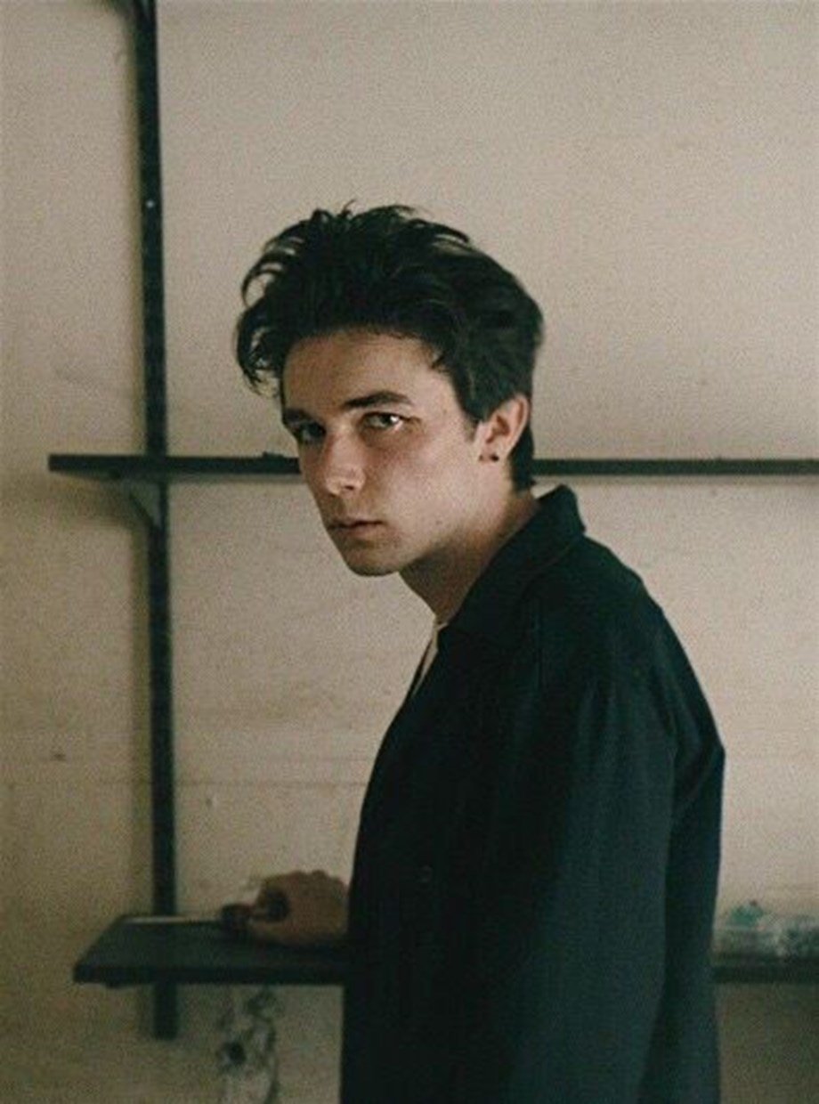 Уэйн сериал Марк МАККЕННА