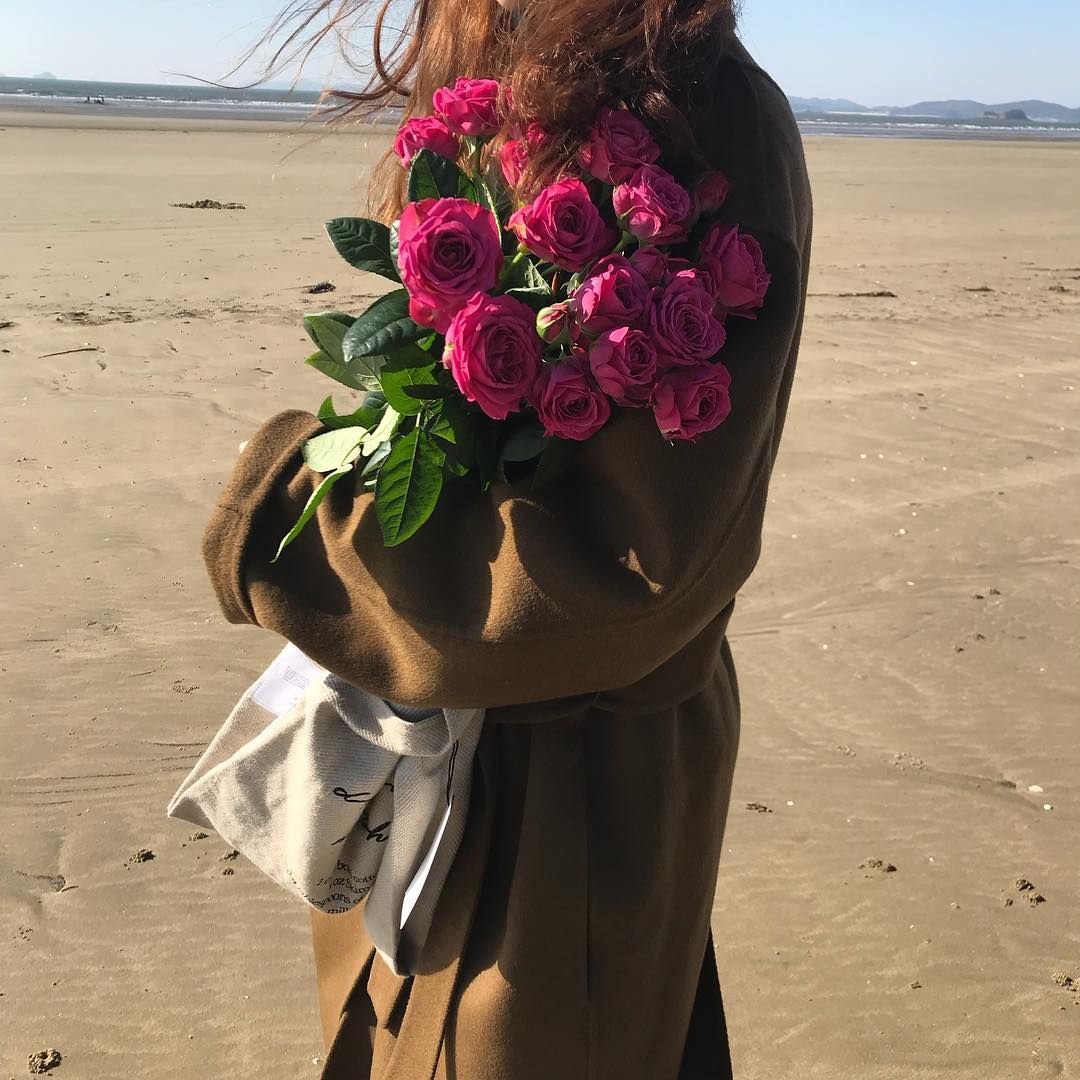 Аниме девочка с венком