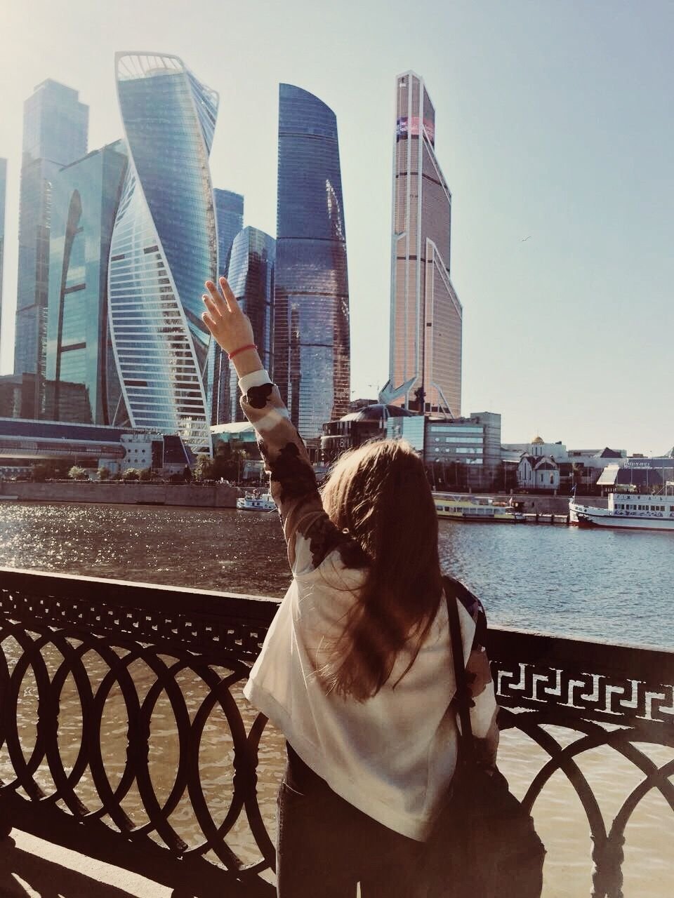 Ава в Инстаграм для девушки