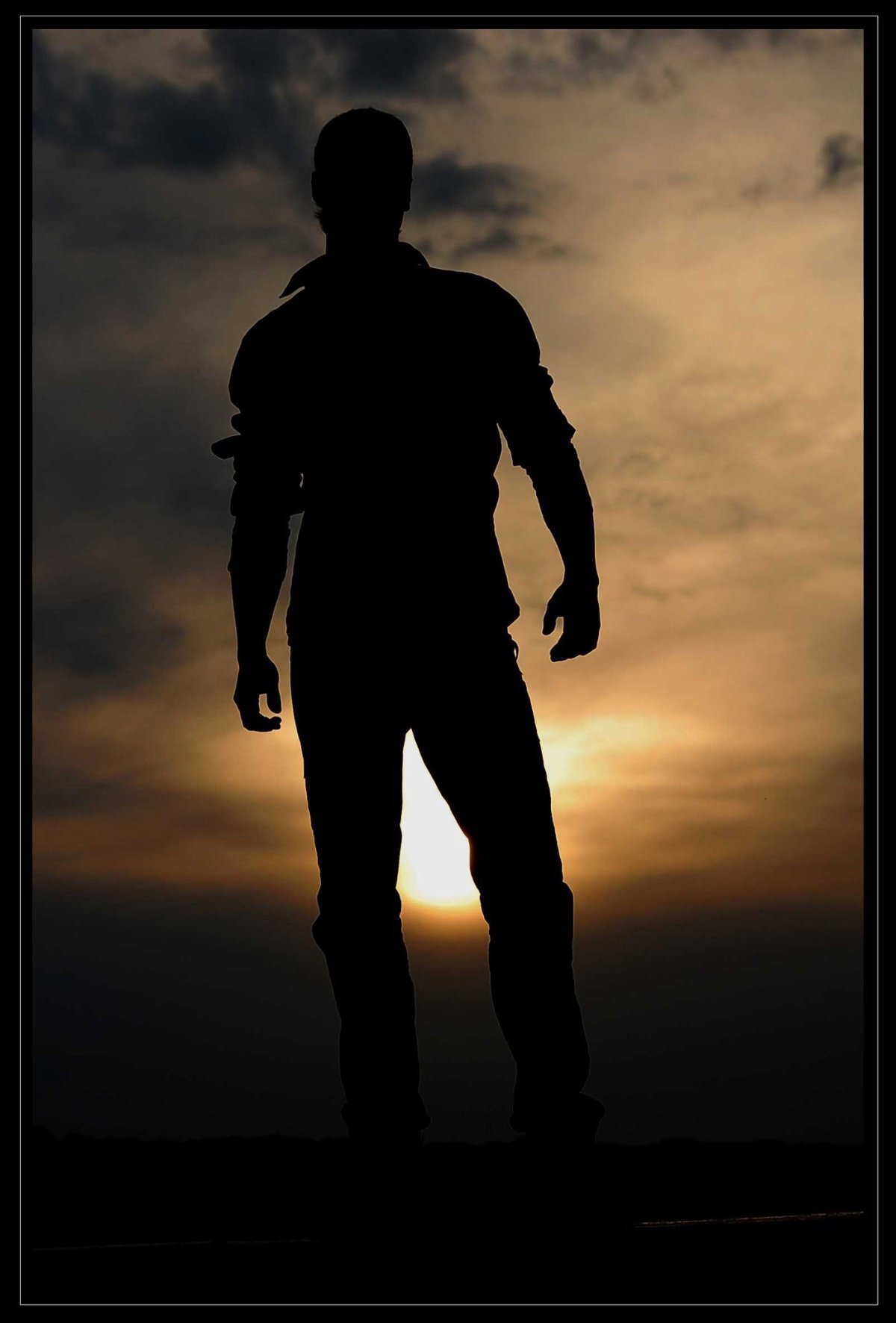 Мужская фотосессия с дымом