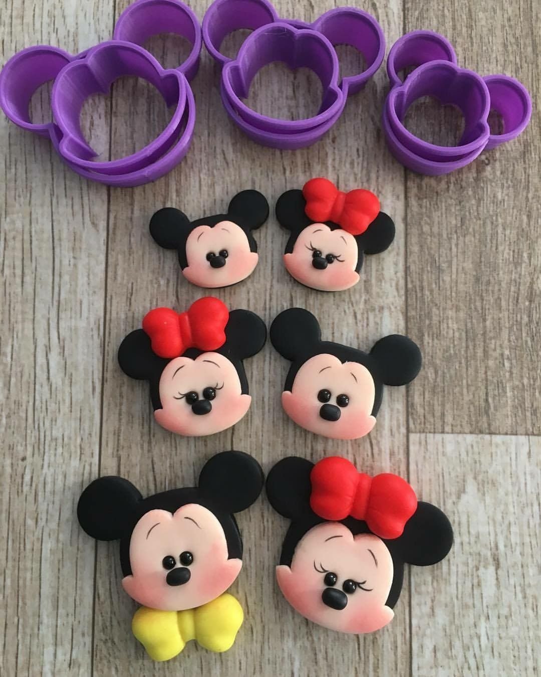 Микимаус из полимерной глины