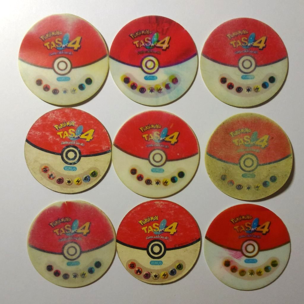 Коллекция фишек покемон