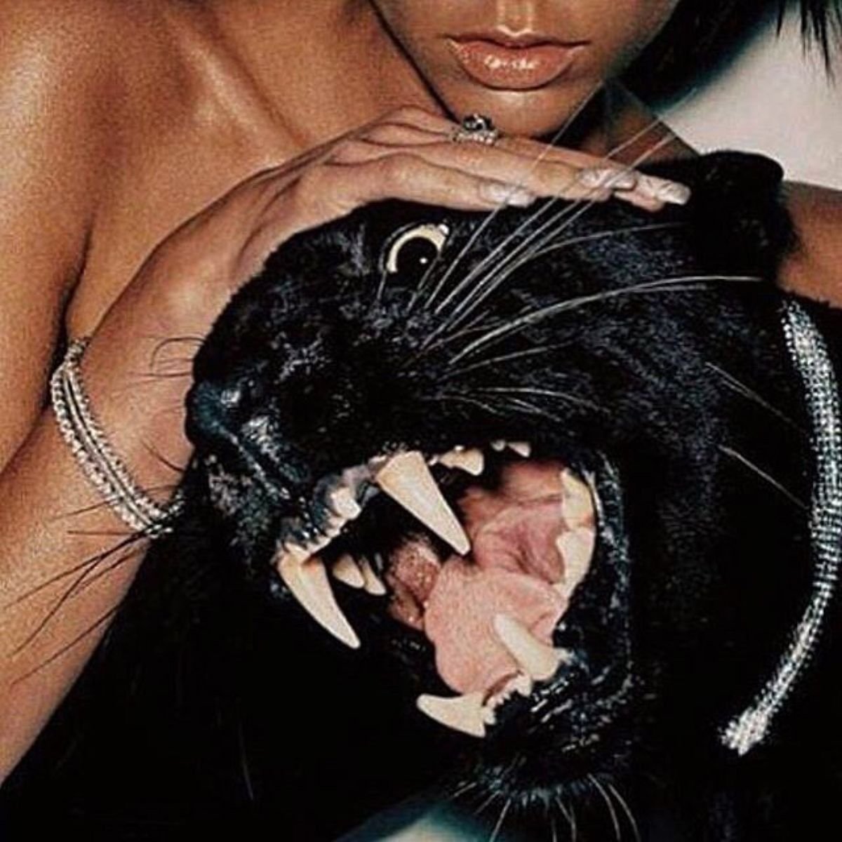 Девушка пантера