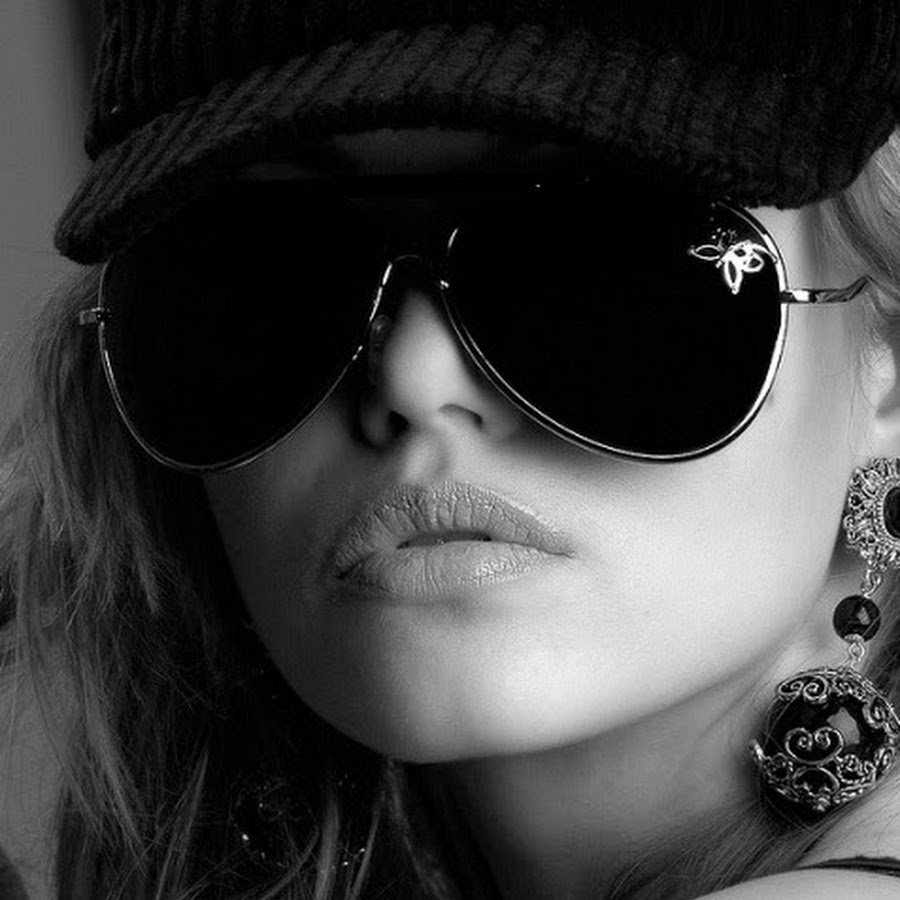 Силуэт женского лица