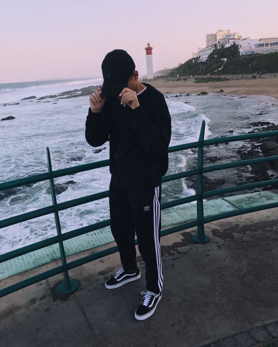 Красивые парни без лица