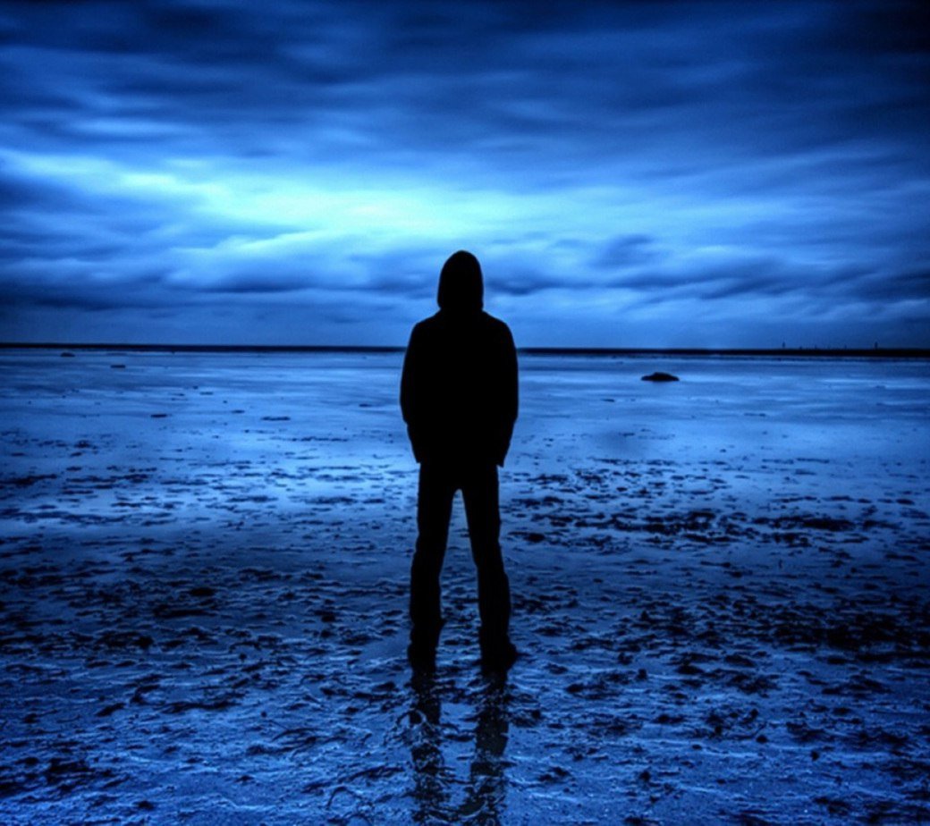 В тени человека