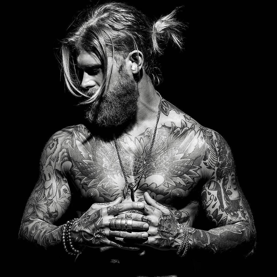 Джош Марио Джон брутальный