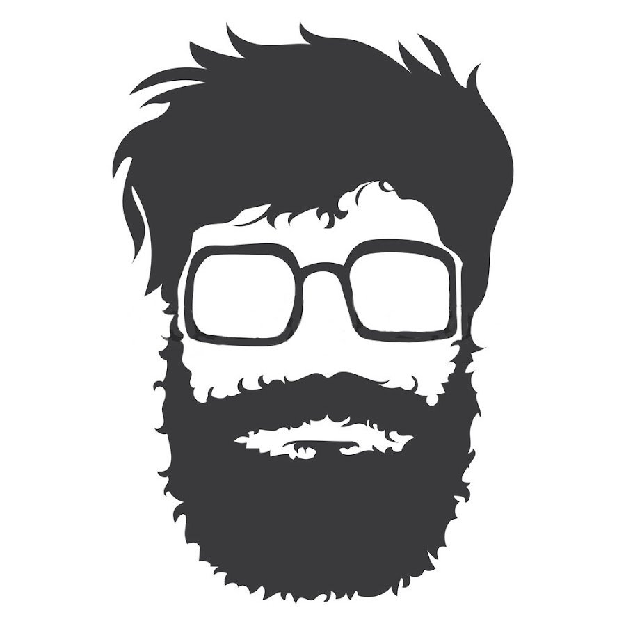 Программист с бородой и очками