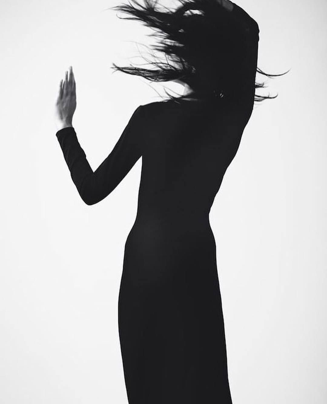 Девушка в шляпе