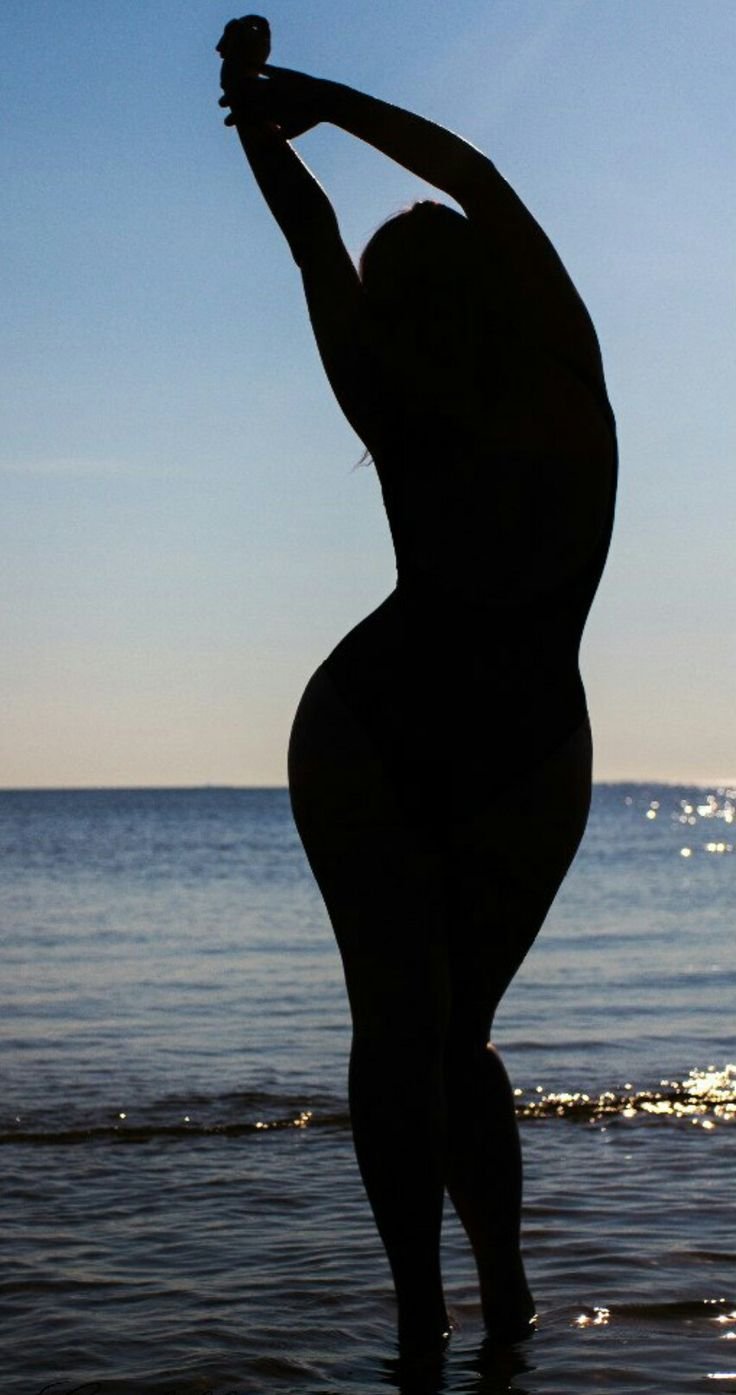 Тень девушки