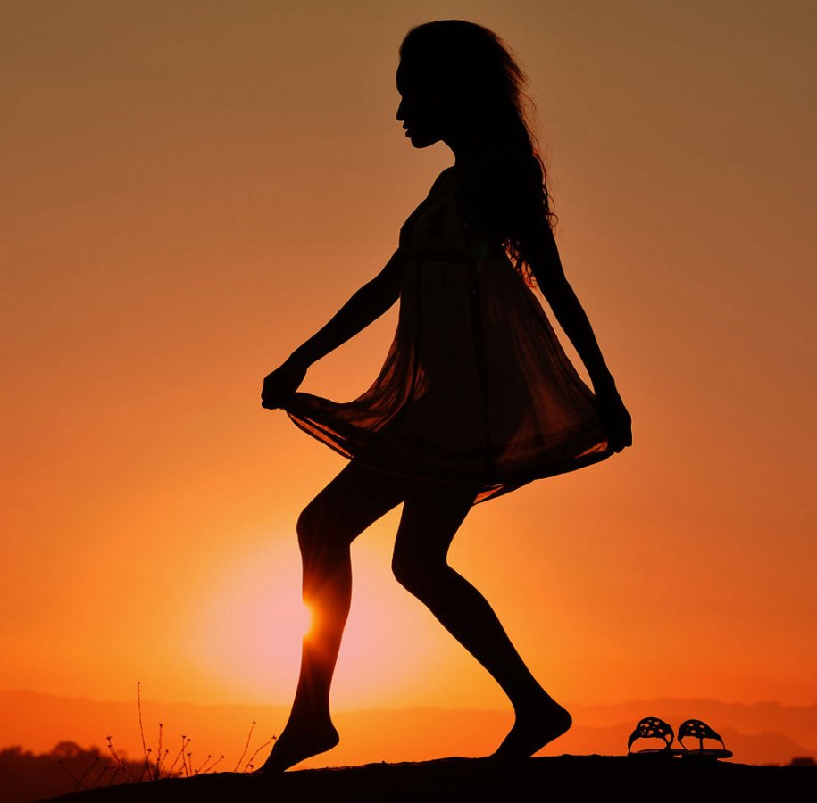 Изящные силуэты женщин