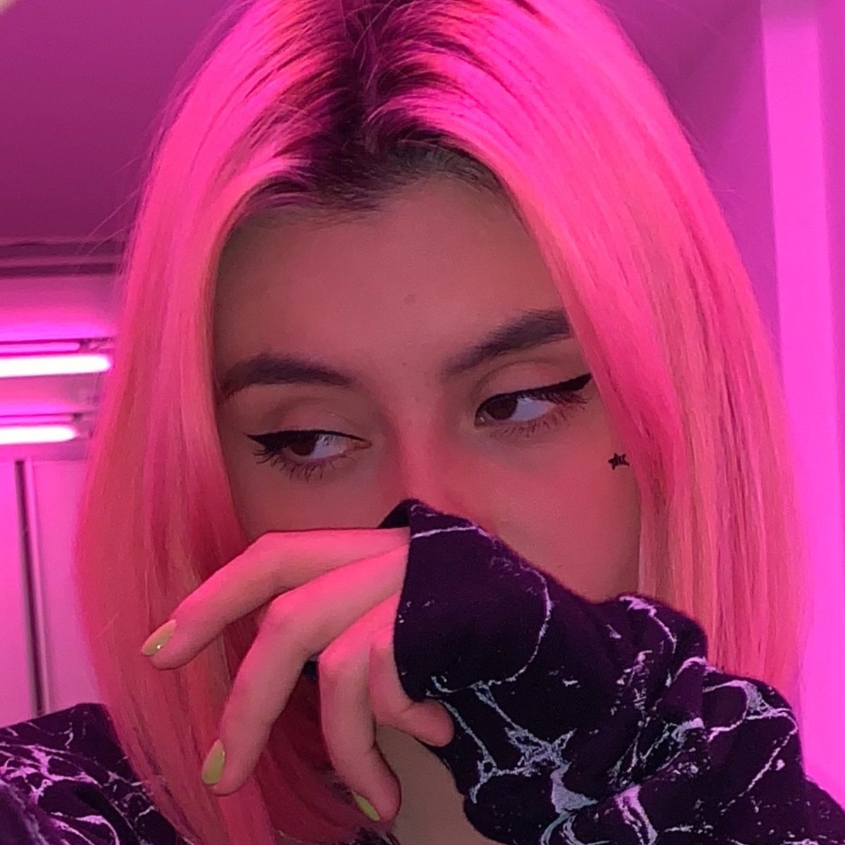 Дора певица Дарья Шиханова