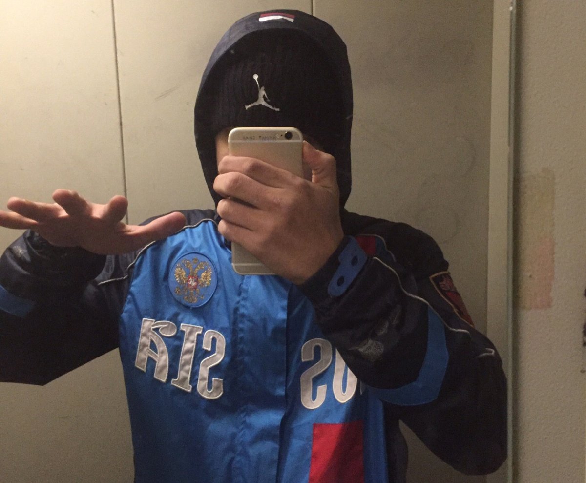 Абу бандит форвард