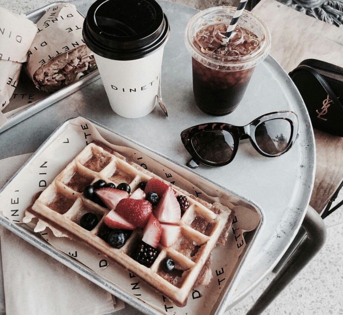 Эстетика тумблер еда