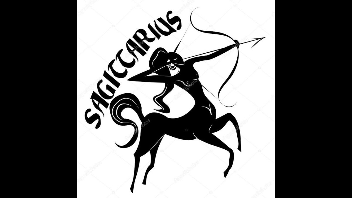 Мужчина стреляет из лука