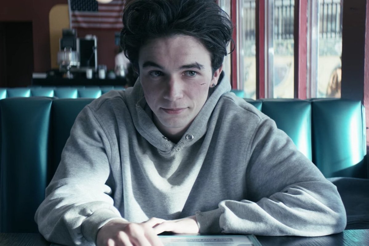 Марк МАККЕННА Wayne