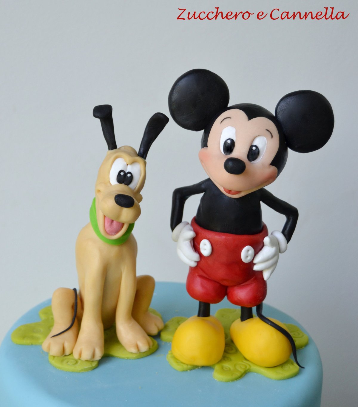 ПЛАСТИЛИНОВЫЙ Микки Маус