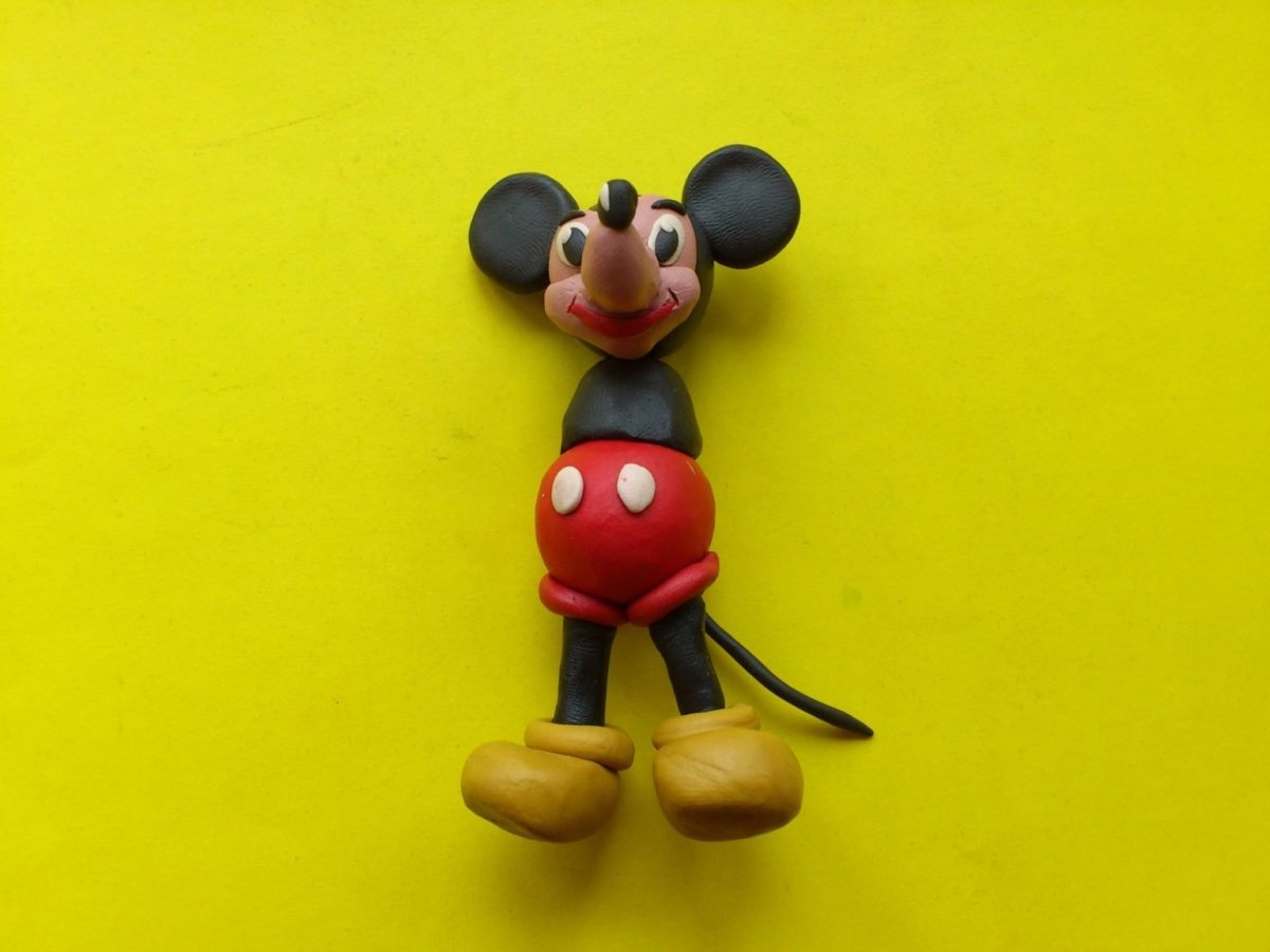 Микки Маус из шаров