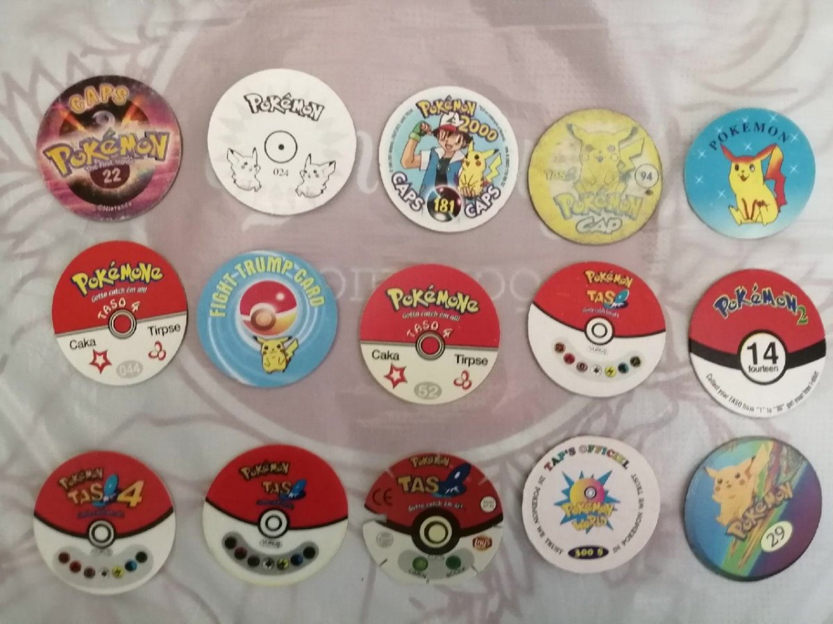 Стикеры в виде Пикачу