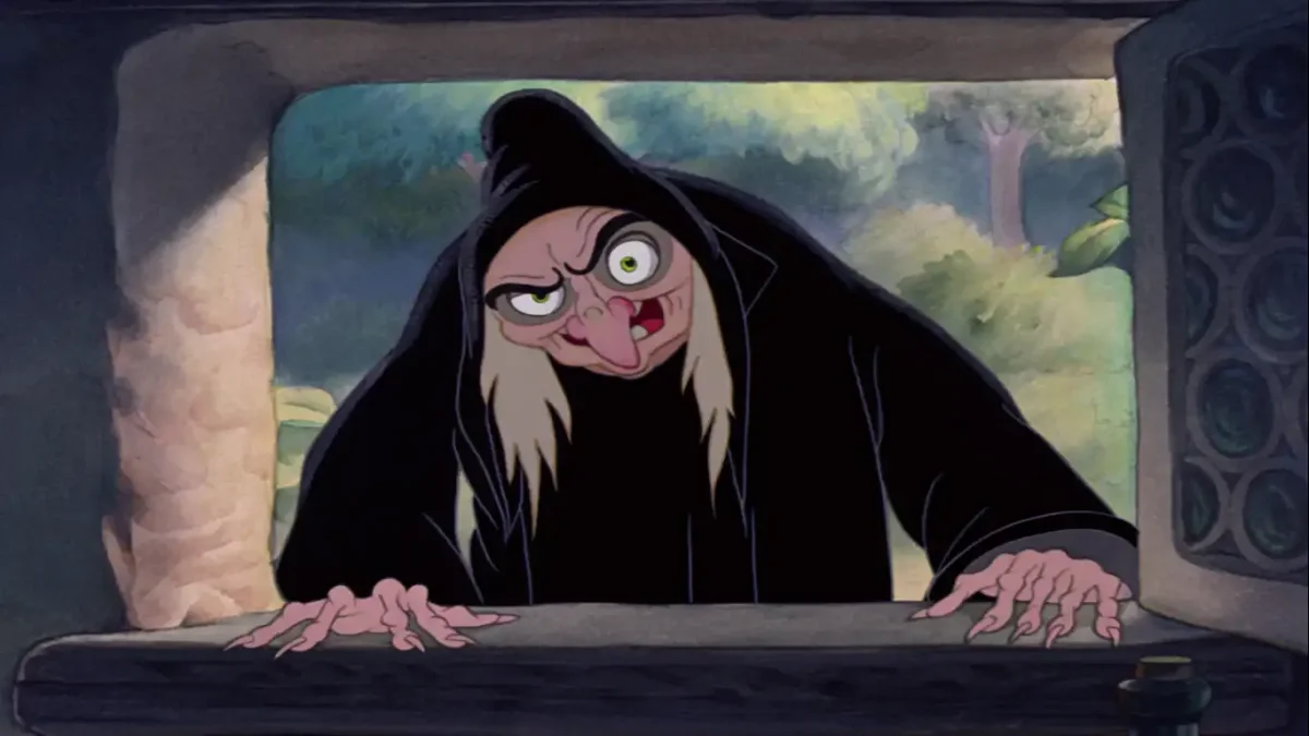 Бабка из Белоснежки