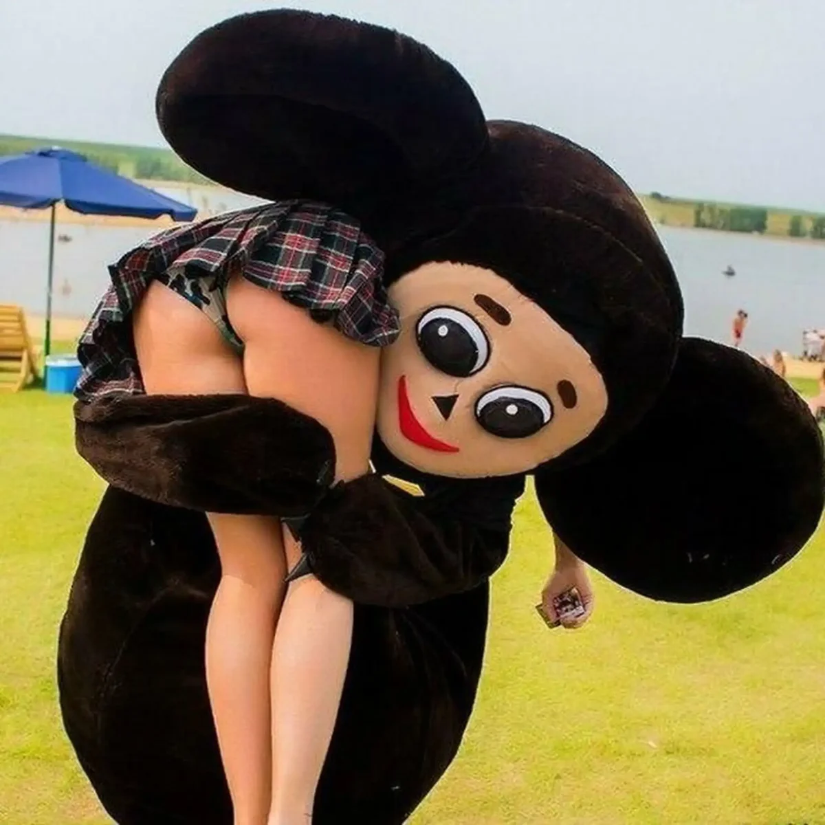 Чебурашка девушка